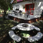 Zita Apartman *