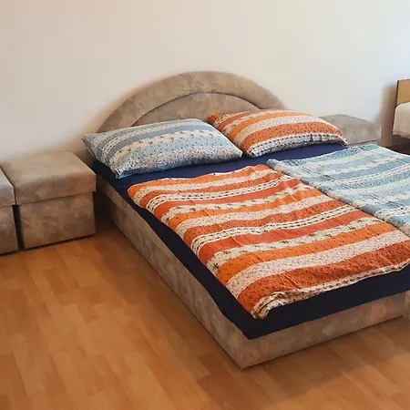 Zita Ueduelohaz Apartment