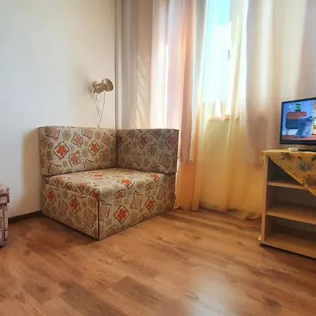 Zita Ueduelohaz * Balatonboglar